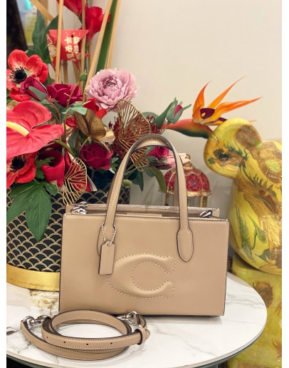 COACH NINA SMALL TOTE IN TAUPE 