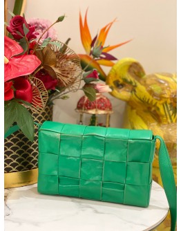 BOTTEGA VENETA SHOULDER BAG CASSETTE BAG 