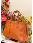 PRADA GALLERIA MEDIUM ORANGE SAFFIANO LEATHER HANDLE BAG