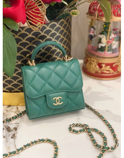 CHANEL MINI CHAIN TOP HANDLE BAG IN GREEN QUILTED LEATHER WITH GOLD TONED HARDWARE
