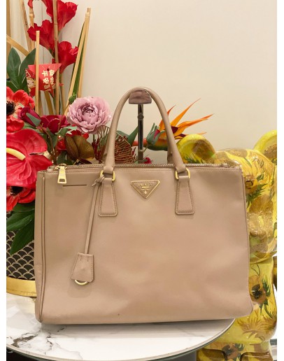 PRADA GALLERIA LARGE BEIGE SAFFIANO LEATHER HANDLE BAG