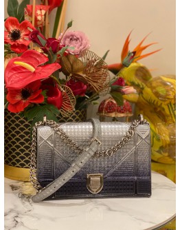 (LIKE NEW) CHRISTIAN DIORAMA MEDIUM IN SHINNY METALLIC  SILVER BLUE