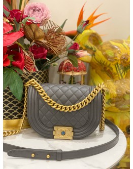 (UNUSED) 2024 CHANEL ROUND BOY SHOULDER AND CROSSBODY BAG IN GREY CAVIAR LEATHER -FULL SET- (UNUSED) 2024 CHANEL ROUND BOY SHOULDER AND CROSSBODY BAG IN GREY CAVIAR LEATHER -FULL SET-