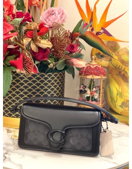 (LIKE NEW) COACH TABBY SHOULDER BAG 20 IN SIGNATURE CANVAS