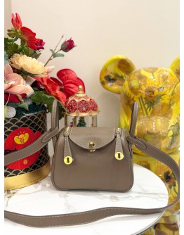 (BRAND NEW) 2023 HERMES ETOUPE GRAY MINI LINDY BAG CLEMENCE GHW HANDBAG SHOULDER PURSE -FULL SET-