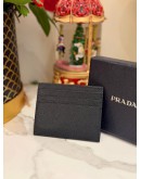PRADA SAFFIANO LEATHER CARD HOLDER IN BLACK 