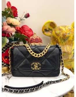 (LIKE NEW) CHANEL 19 SMALL SLING BAG IN BLACK COLOR 