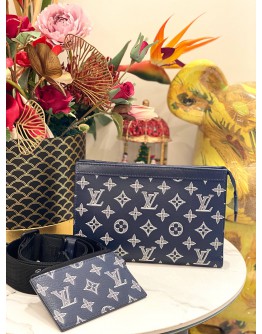 (LIKE NEW) LOUIS VUITTON GASTON WEARABLE WALLET IN  MONOGRAM SHADOW CALFSKIN LEATHER  WITH TWO COLOR MONOGRAM MOTIF