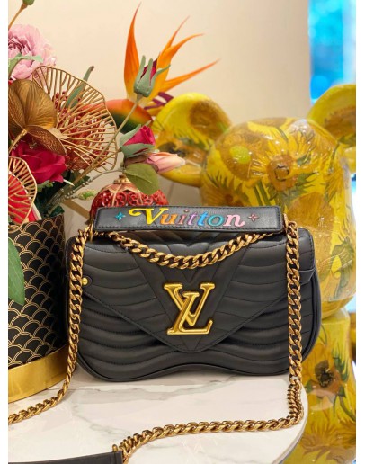 (LIKE NEW) LOUIS VUITTON NEW WAVE CHAIN MM SHOULDER BAG IN BLACK COLOUR -FULL SET-
