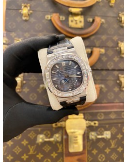 (LIKE NEW) PATEK PHILIPPE NAUTILUS AFTER DIAMOND 18K 750 WHITE GOLD REF 5712G BLUE DIAL 40MM X 38MM AUTOMATIC WATCH