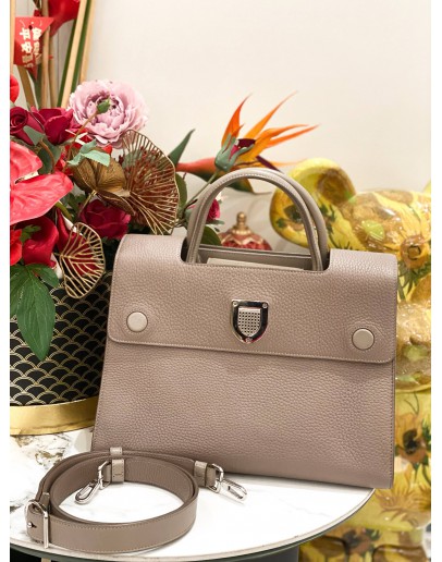 CHRISTIAN DIOR TAPIOCA LEATHER MEDIUM DIOREVER FLAG BAG 