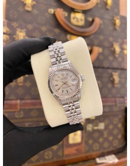 ROLEX LADY DATEJUST JUBILEE REF 69174 SILVER DIAL 18K 750 WHITE GOLD BEZEL 26MM AUTOMATIC WATCH ROLEX LADY DATEJUST JUBILEE REF 69174 SILVER DIAL 18K 750 WHITE GOLD BEZEL 26MM AUTOMATIC WATCH