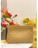 (LIKE NEW) BOTTEGA VENETA INTRECCIATO LEATHER CLUTCH BAG IN LIGHT BROWN