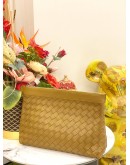 (LIKE NEW) BOTTEGA VENETA INTRECCIATO LEATHER CLUTCH BAG IN LIGHT BROWN