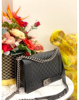 CHANEL BOY LARGE SIZE BLACK QUILTED LAMBSKIN LEATHER FLAP CHAIN BAG