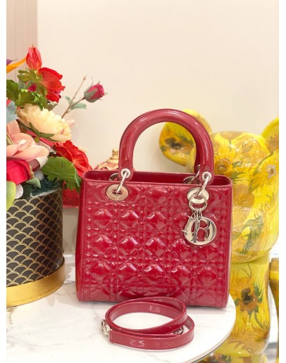 CHRISTIAN DIOR LADY DIOR MEDIUM TOP HANDLE BAG IN RED PATENT LEATHER 