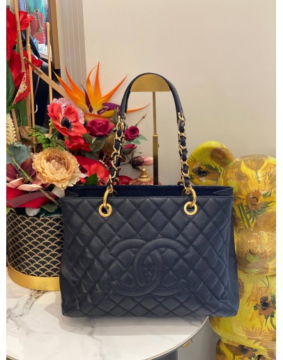 CHANEL GST GRAND SHOPPING TOTE BAG IN BLACK CAVIAR LEATHER