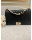 CHANEL BOY NEW MEDIUM FLAP SHOULDER AND CROSSBODY BAG IN BLACK QUILTED LAMBSKIN LEATHER YEAR 2017