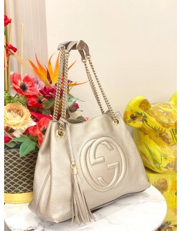 GUCCI GG SOHO PEBBLED LEATHER METALLIC SHOULDER BAG