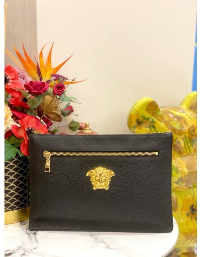 (LIKE NEW) VERSACE MEDUSA POUCH IN BLACK CALFSKIN LEATHER