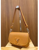 (UNWORN) 2022 LOUIS VUITTON GOLD MIEL BROWN EPI LEATHER BUCI SILVER HARDWARE CROSSBODY BAG -FULL SET-