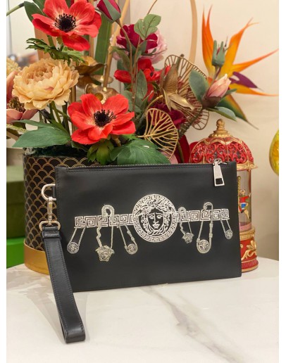 VERSACE GIANNI MEDUSA BLACK LEATHER CLUTCH