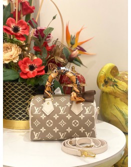 (LIKE NEW) LOUIS VUITTON MONOGRAM SPEEDY BANDOULIERE 20 KAKI BEIGE CREAM