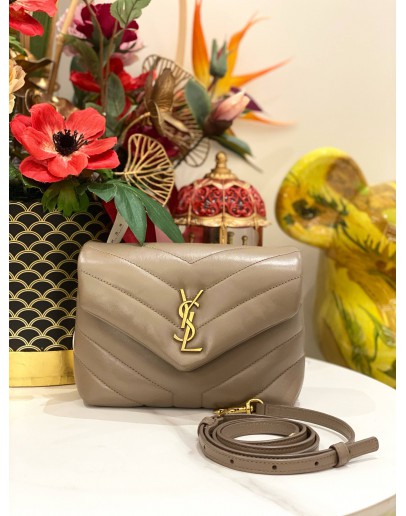 (LIKE NEW) YEAR 2022 YSL SAINT LAURENT MATELASSE CALFSKIN LEATHER TOY LOULOU CROSSBODY BAG