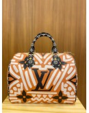 (UNUSED) 2023 MICROCHIP LOUIS VUITTON LIMITED EDITION CREAM / CARAMEL / BLACK MONOGRAM CANVAS CRAFTY SPEEDY BANDOULIERE 25 HANDLE BAG -FULL SET-