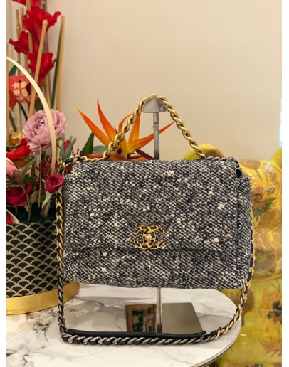 MICROCHIP CHANEL 19 TWEED QUILTED CC LOGO FLAP CROSSBODY BAG WITH 3 TONE HARDWARE