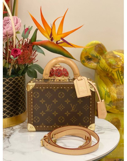 LOUIS VUITTON PETITE MALLE MONOGRAM CANVAS WITH GOLD HARDWARE