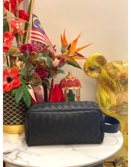 (UNUSED) 2024 BOTTEGA VENETA INTRECCIATO TRAVEL POUCH IN BLACK CALFSKIN LEATHER -FULL SET-