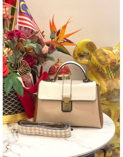 BOTTEGA VENETA MINK NAPPA PIAZZA BAG WHITE BEIGE LIGHT BROWN