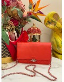 2018 CHANEL MATELASSE LEATHER CC WALLET ON CHAIN SLING BAG IN RED GRAINED LEATHER