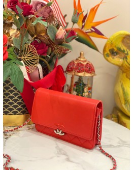 2018 CHANEL MATELASSE LEATHER CC WALLET ON CHAIN SLING BAG IN RED GRAINED LEATHER