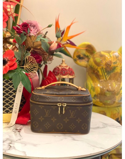 LOUIS VUITTON NICE TOILETRY POUCH MONOGRAM CANVAS BAG