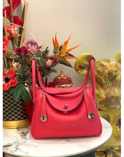 (UNUSED) 2021 HERMES LINDY 26 SHOULDER BAG IN ROSE EXTREME TAURILLON CLEMENCE LEATHER -FULL SET-