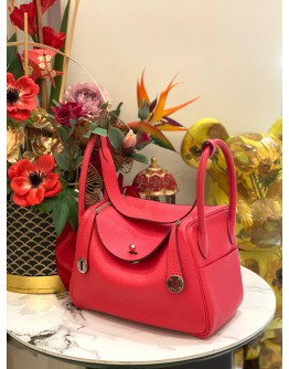 (UNUSED) 2021 HERMES LINDY 26 SHOULDER BAG IN ROSE EXTREME TAURILLON CLEMENCE LEATHER -FULL SET-