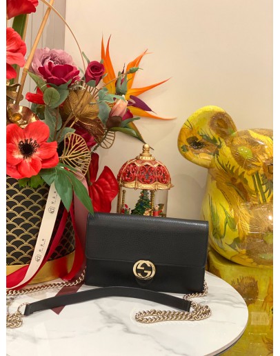 (LIKE NEW) GUCCI ICON GG INTERLOCKING WALLET ON CHAIN IN BLACK CALFSKIN LEATHER -FULL SET- 