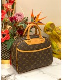 LOUIS VUITTON DEAUVILLE MONOGRAM CANVAS BAG