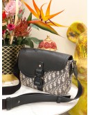 (LIKE NEW) CHRISTIAN DIOR SMALL SADDLE FLAP MESSENGER BAG IN BEIGE AND BLACK DIOR OBLIQUE JACQUARD WITH BLACK GRAINED CALFSKIN LEATHER -FULL SET-