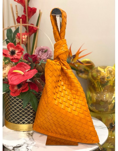 BOTTEGA VENETA TWIST KNOT WOVEN LEATHER BAG