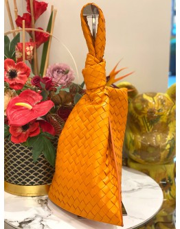 BOTTEGA VENETA TWIST KNOT WOVEN LEATHER BAG