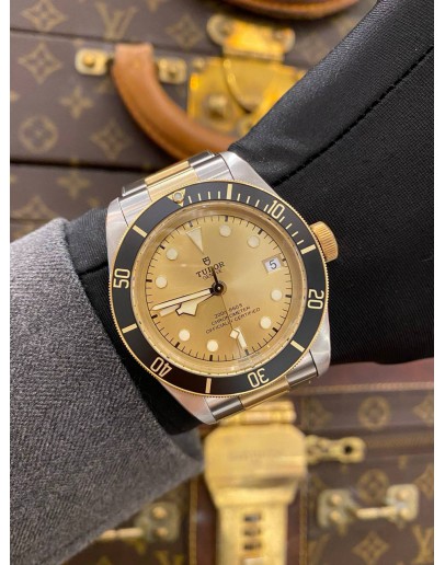 (BRAND NEW) 2024 TUDOR BLACK BAY S&G 18K 750 YELLOW GOLD REF M79733N-004 GOLD DIAL 41MM AUTOMATIC WATCH -FULL SET-