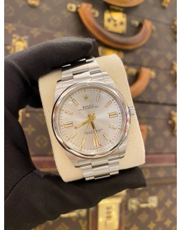 (UNUSED) 2023 ROLEX OYSTER PERPETUAL 41 REF 124300 WHITE DIAL 41MM AUTOMATIC WATCH -FULL SET- (UNUSED) 2023 ROLEX OYSTER PERPETUAL 41 REF 124300 WHITE DIAL 41MM AUTOMATIC WATCH -FULL SET-