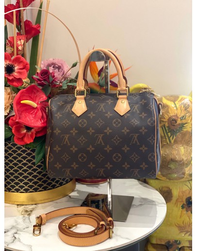 LOUIS VUITTON SPEEDY 25 BROWN MONOGRAM CANVAS HANDLE BAG WITH ADJUSTABLE STRAP  