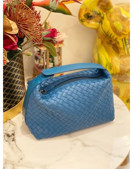 (LIKE NEW) BOTTEGA VANETA INTRECCIATO IN BLUE HANDBAG