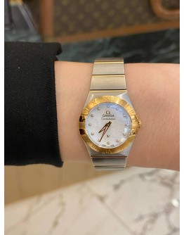 (UNUSED) OMEGA CONSTELLATION LADY HALF 18K 750 YELLOW GOLD DIAMOND DIAL 26MM QUARTZ YEAR 2019 WATCH -FULL SET-