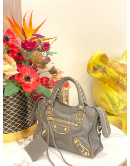 BALENCIAGA CLASSIC CITY SHOULDER BAG IN METALLIC GREY