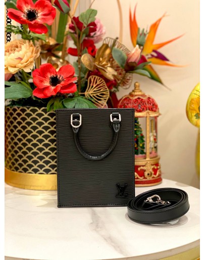(LIKE NEW) MICROCHIP LOUIS VUITTON PETIT SAC PLAT IN BLACK EPI LEATHER